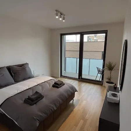 Daire Modern Stylish With Private Garage *