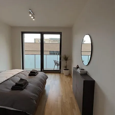 Modern Stylish With Private Garage * Praha