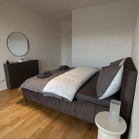 Modern Stylish With Private Garage Daire