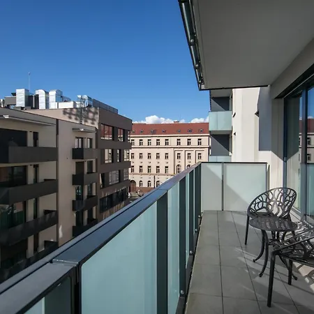 Viktoria N3 With Garage & Balcony * Prague