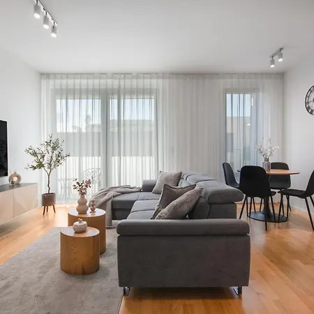Viktoria N3 With Garage & Balcony Διαμέρισμα